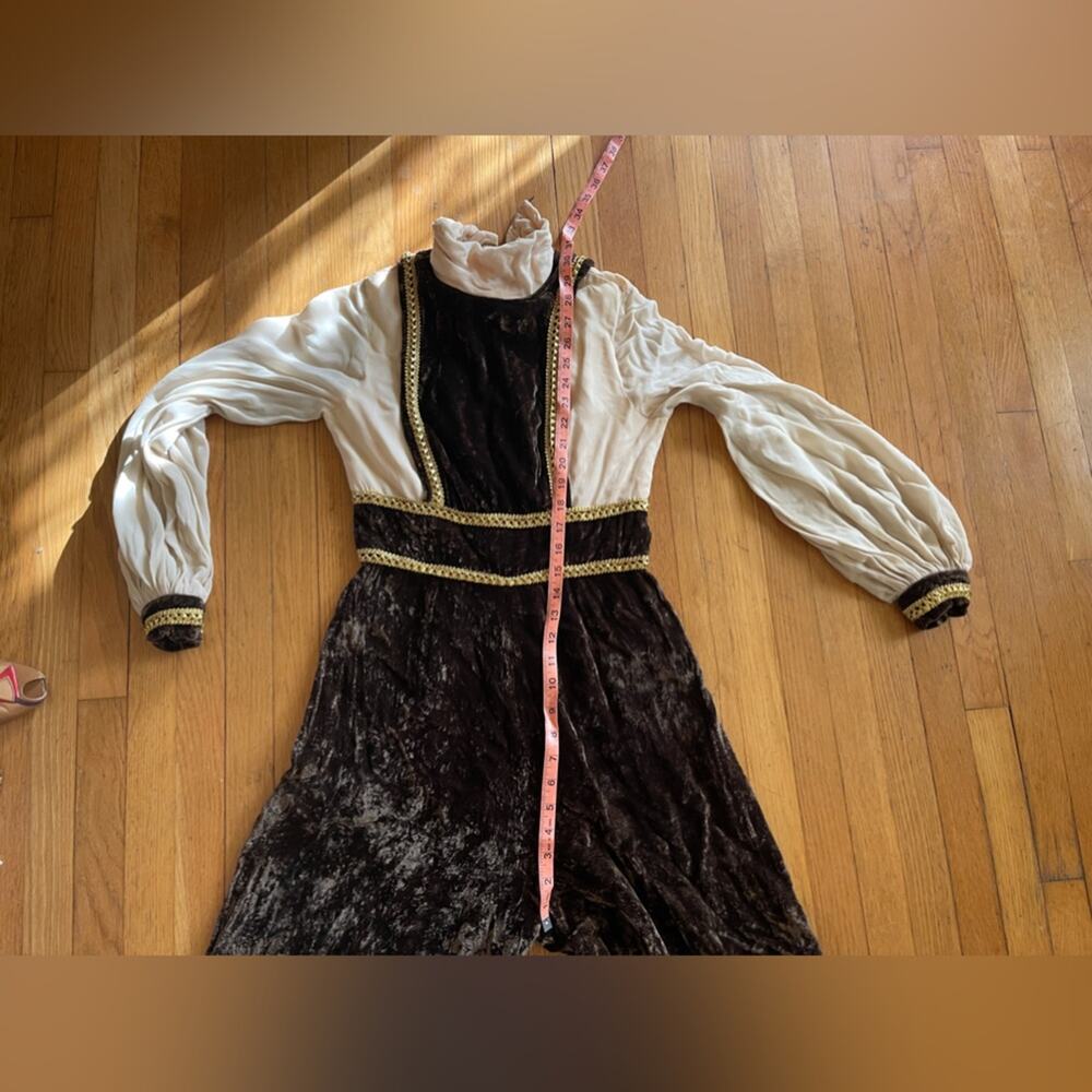 70s Vintage Brown Velvet Jumpsuit - Picture 6 of 12